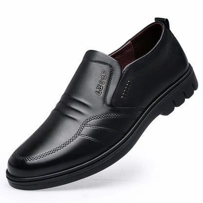 👞【Tamanhos 39-44】 Sapatos de homem em pele, novo estilo 2026, sapatos casuais de negócios em pele, pele macia, sola macia, antiderrapante.