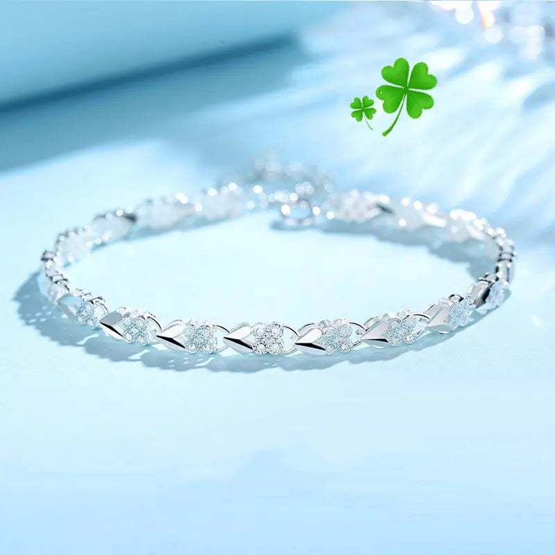 💖🍀Adorei a nova pulseira de senhora em prata 925 com trevo de quatro folhas.