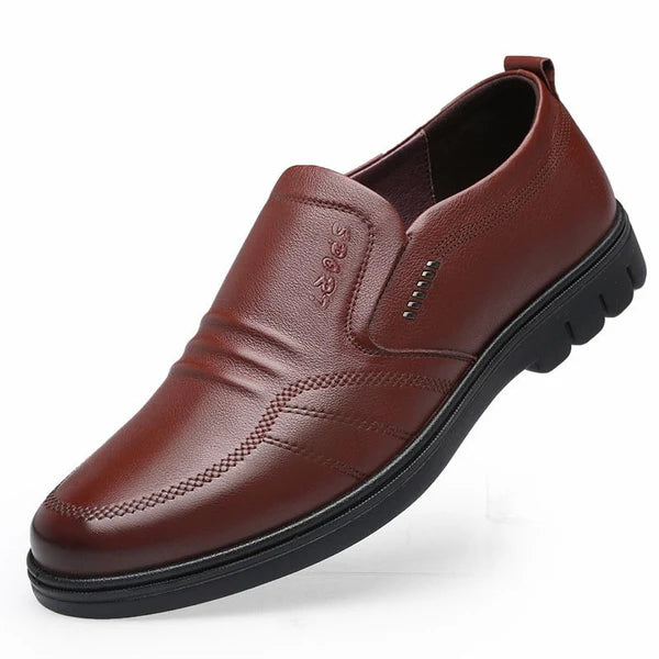 👞【Tamanhos 39-44】 Sapatos de homem em pele, novo estilo 2026, sapatos casuais de negócios em pele, pele macia, sola macia, antiderrapante.